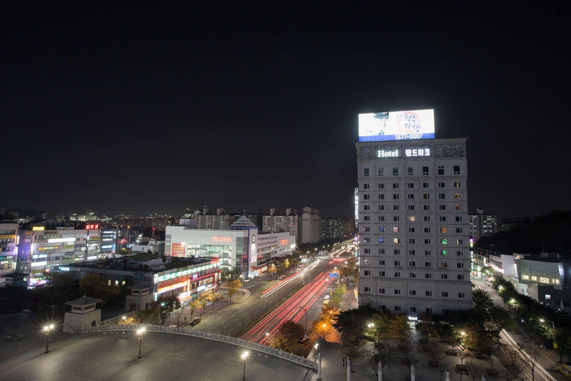 Landmark Hotel Suwon Eksteriør billede